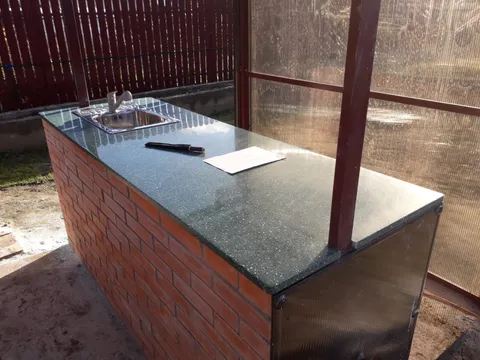 Столешница из камня для улицы