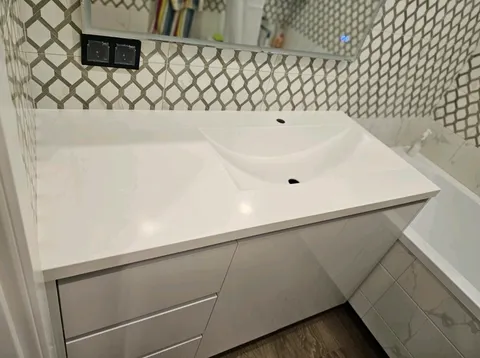 Столешница с умывальником