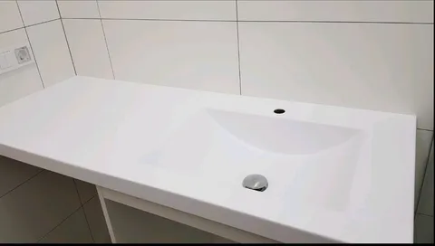 Столешница для ванны с умывальником