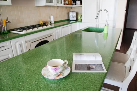 Глянцевая и матовая столешница из искусственного камня