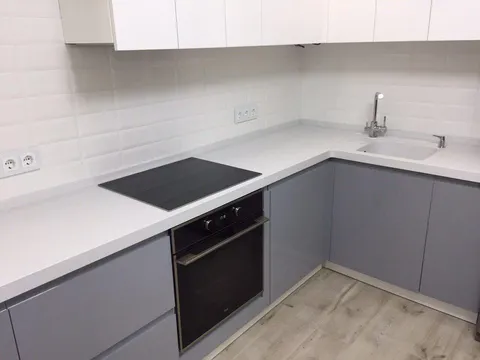 Столешница для кухни с мойкой из искусственного камня