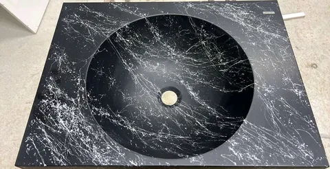 Столешница для ванной с литым умывальником